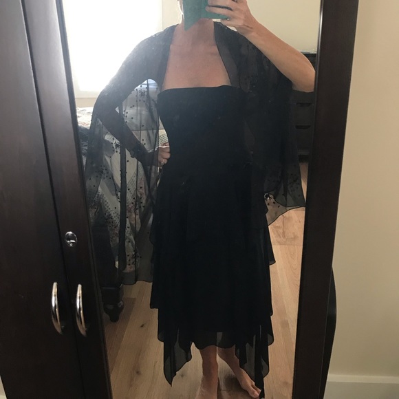 Formal Evening Dress - Picture 2 of 8